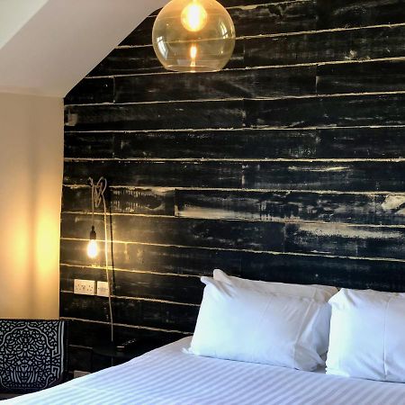 The Wheatsheaf At Beetham Hotel Sandside  Bagian luar foto