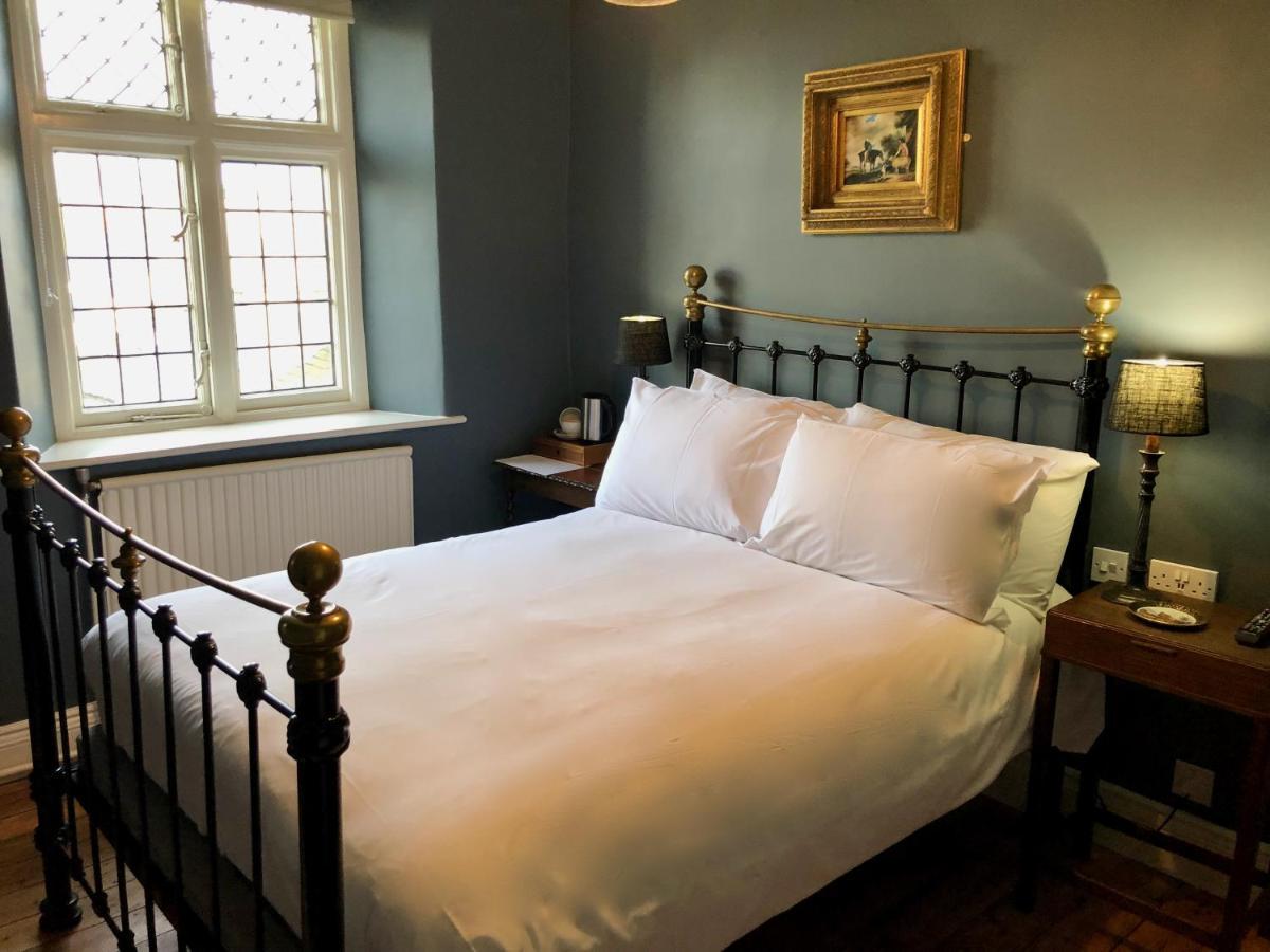 The Wheatsheaf At Beetham Hotel Sandside  Bagian luar foto