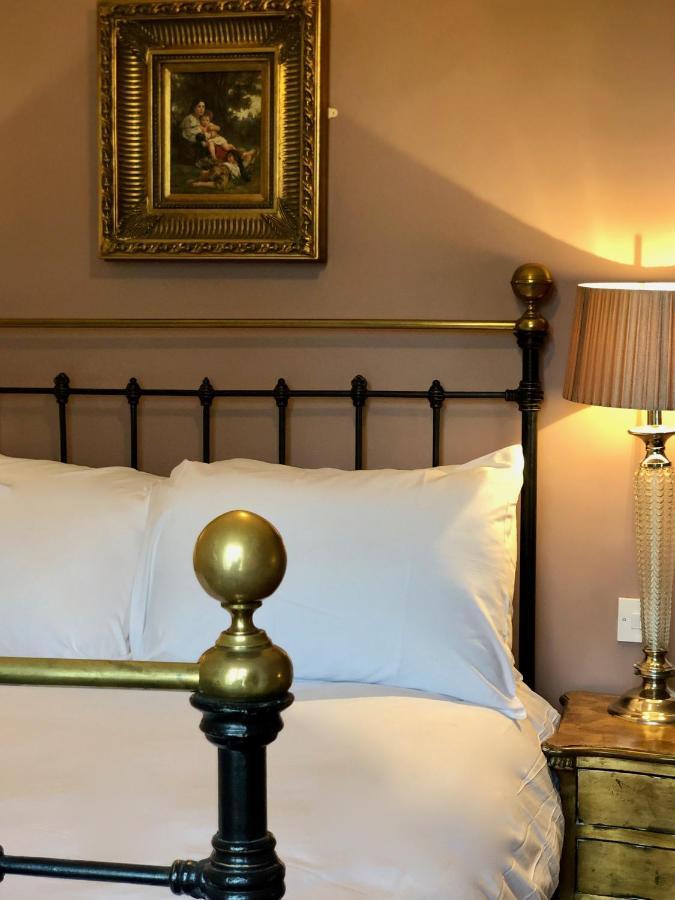 The Wheatsheaf At Beetham Hotel Sandside  Bagian luar foto
