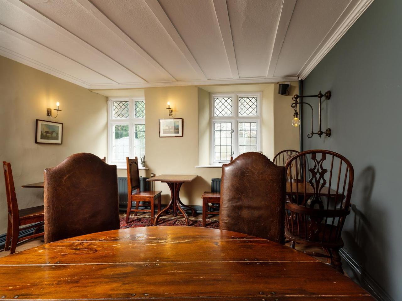 The Wheatsheaf At Beetham Hotel Sandside  Bagian luar foto