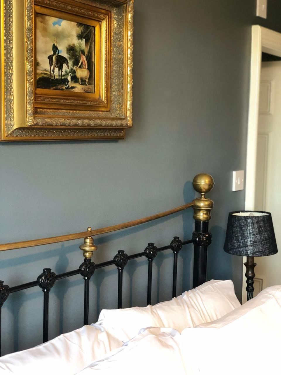 The Wheatsheaf At Beetham Hotel Sandside  Bagian luar foto